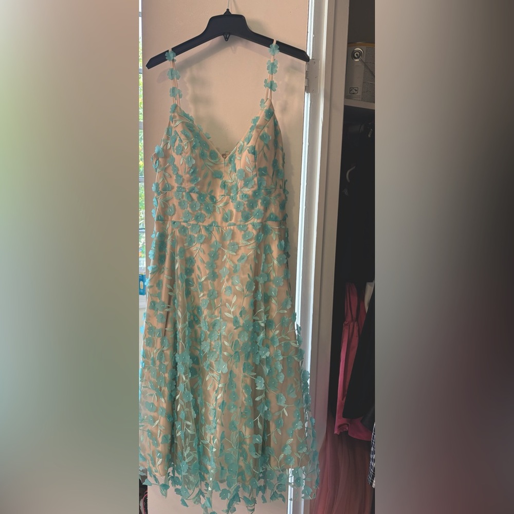 NEW with tags Eliza J Turquoise Floral Appliqué Fit & Flare Dress Size 16